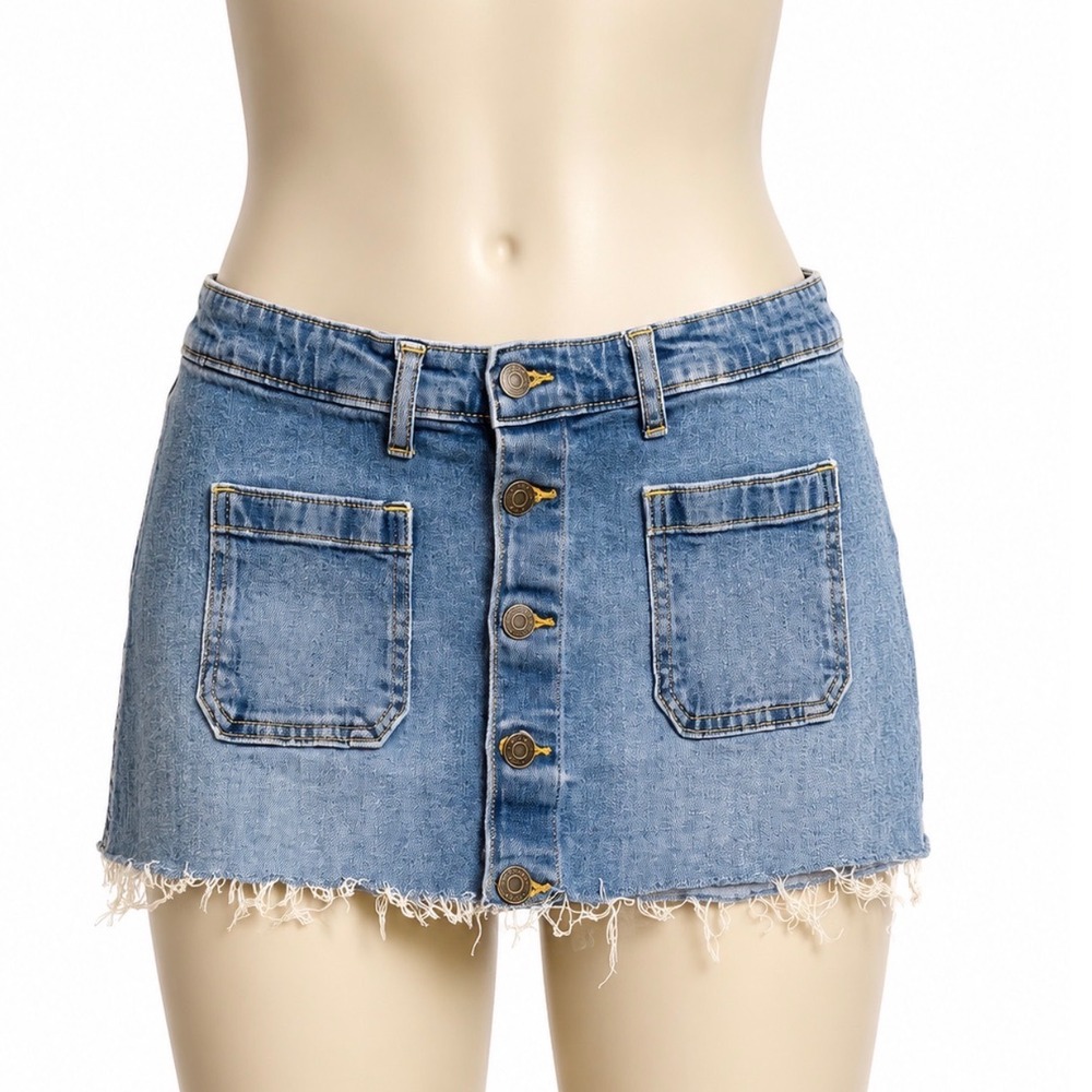 Gap Y2K Denim Mini Skirt Women Size 14 Blue Excellent Button Front Raw Hem